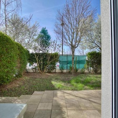 Viry-Châtillon Studio Spacieux Avec Terrasse Et Parking מראה חיצוני תמונה