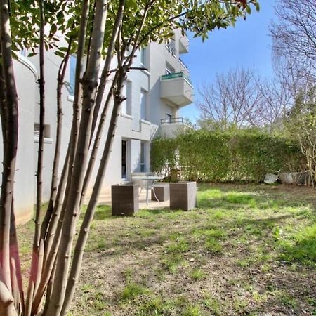 Viry-Châtillon Studio Spacieux Avec Terrasse Et Parking מראה חיצוני תמונה